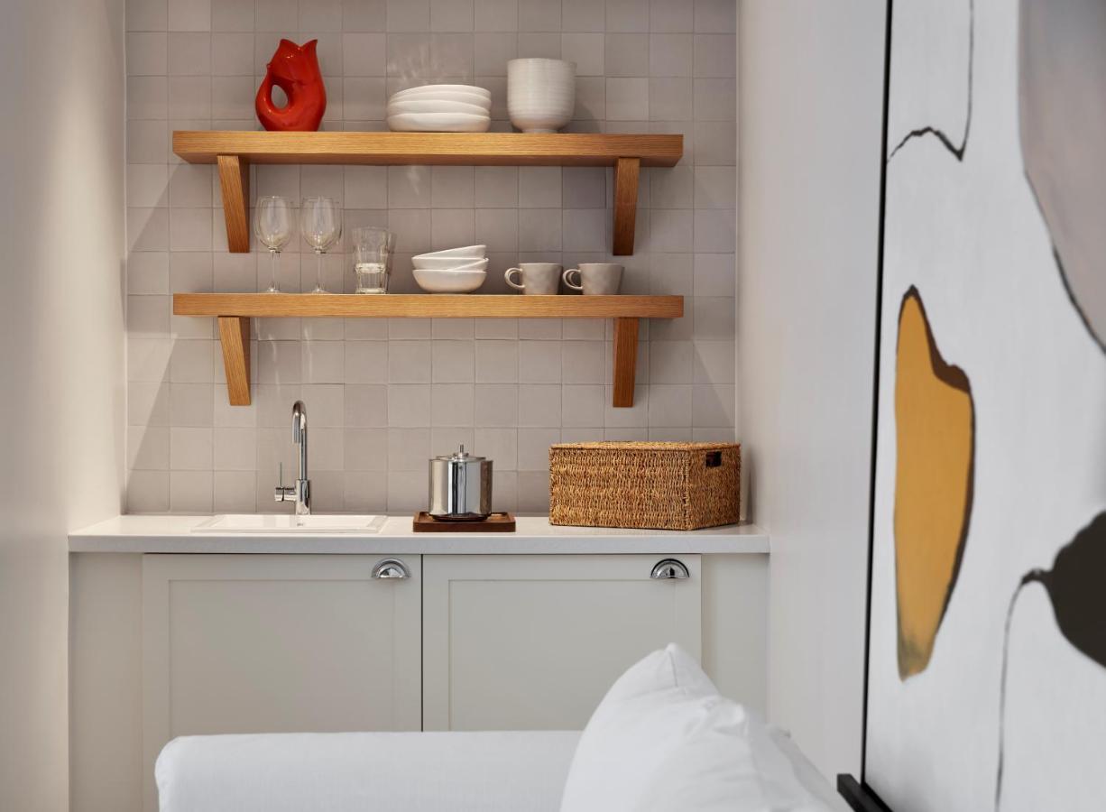 Premier King Kitchenette
