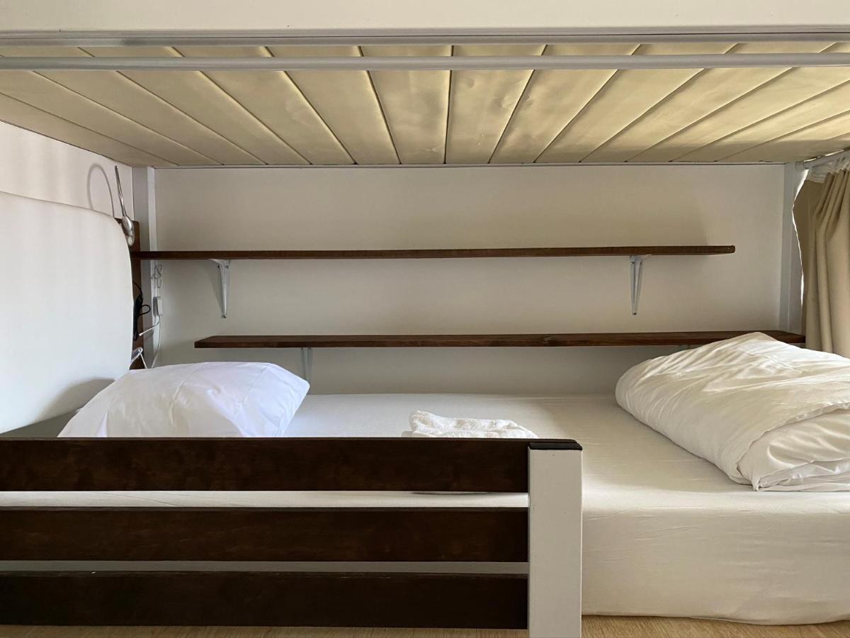 Single Bed 6-Bed Dormitory Room