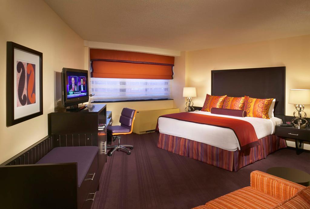 Deluxe King Room