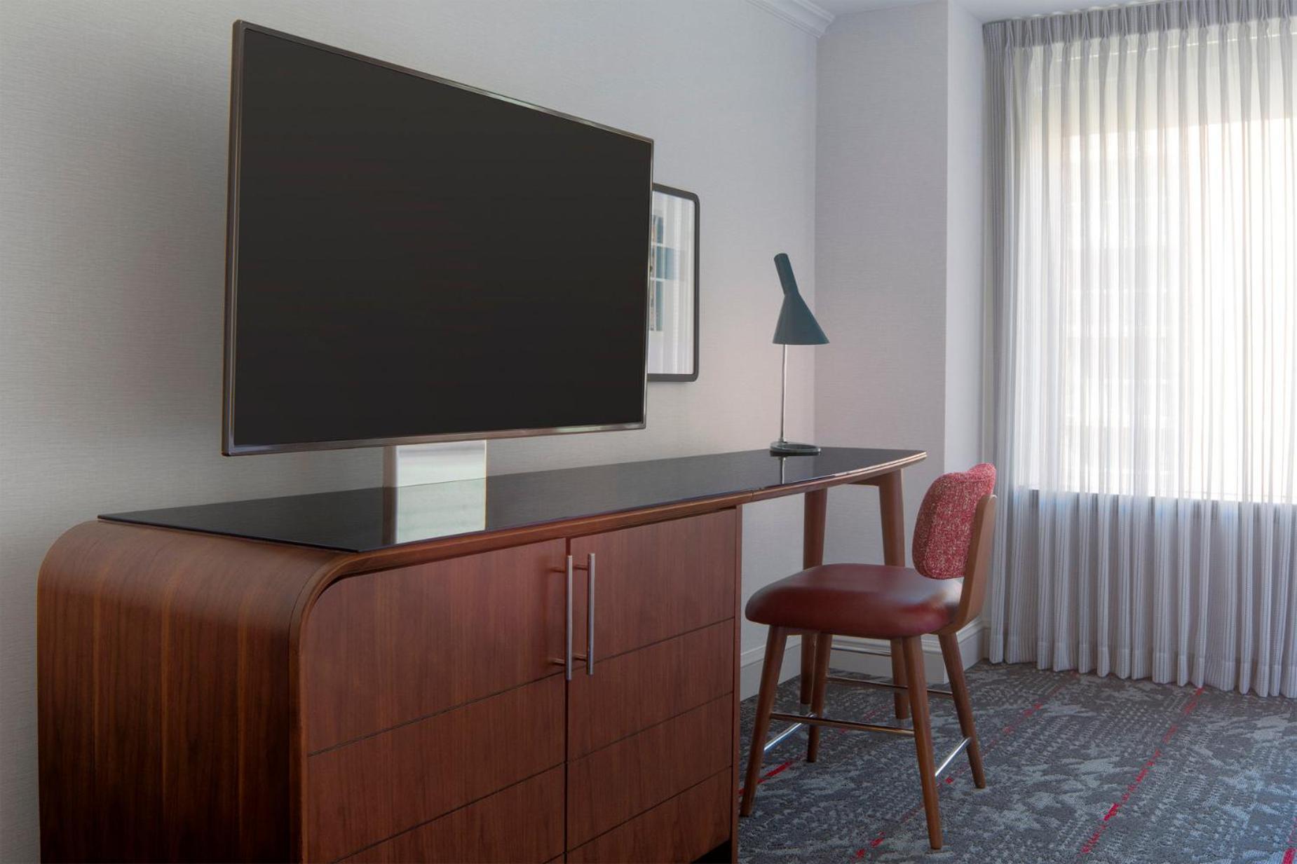Classic King Room Hearing Accessible