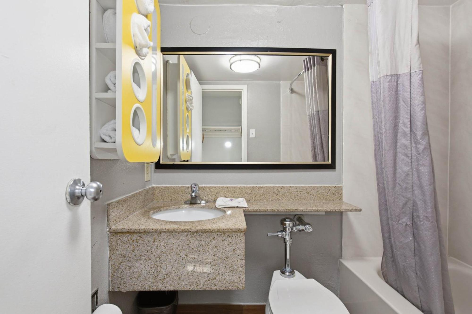 Double Room Non-Smoking
