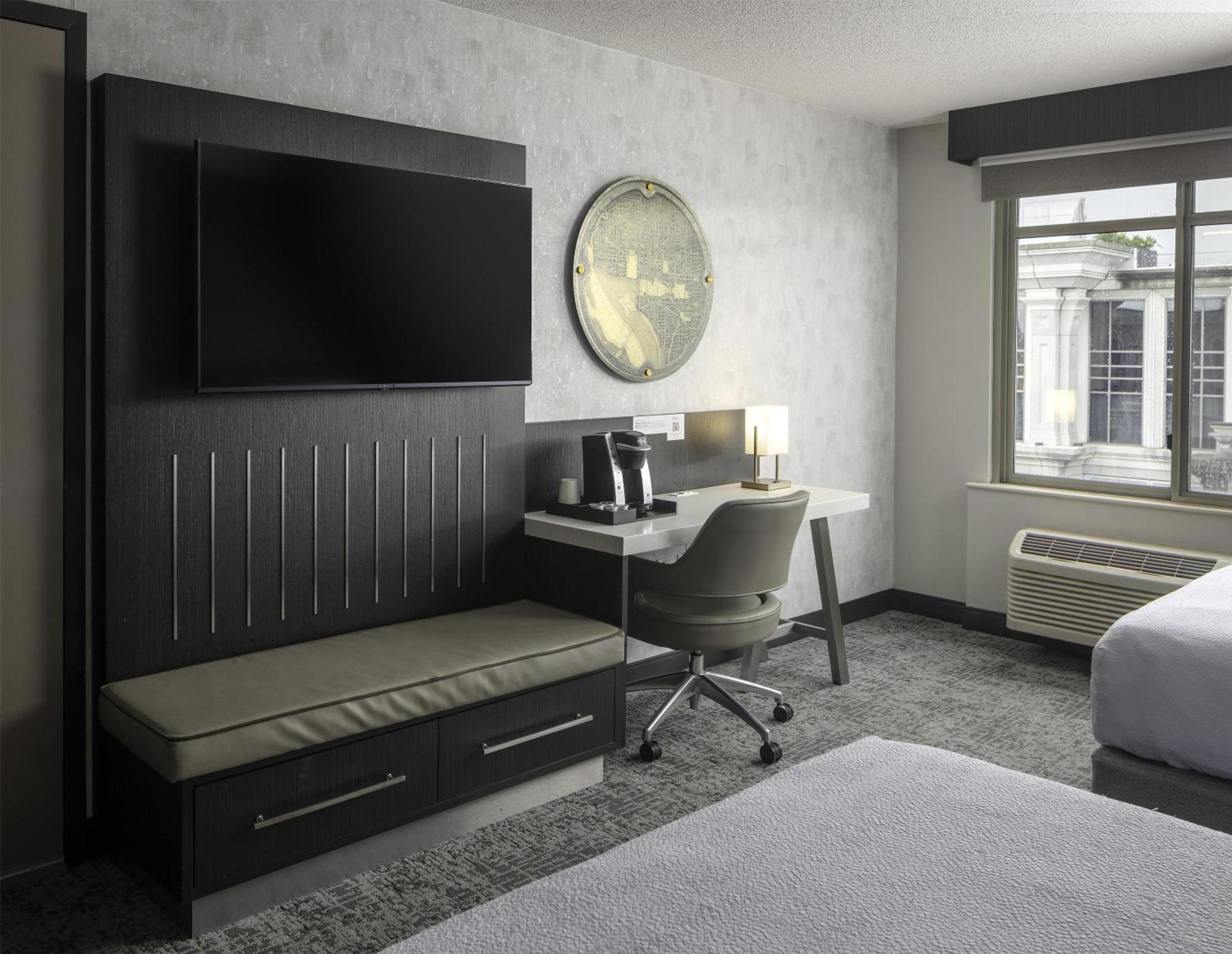Queen Room Two Queen Beds