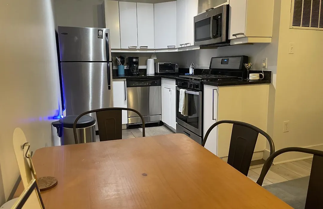 Charming 2Bd1Ba In Hip Area - Near Metro-1