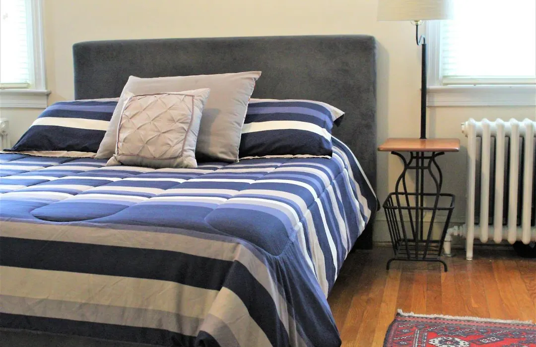 Master Bedroom-Private Bath, Washington Dc-1